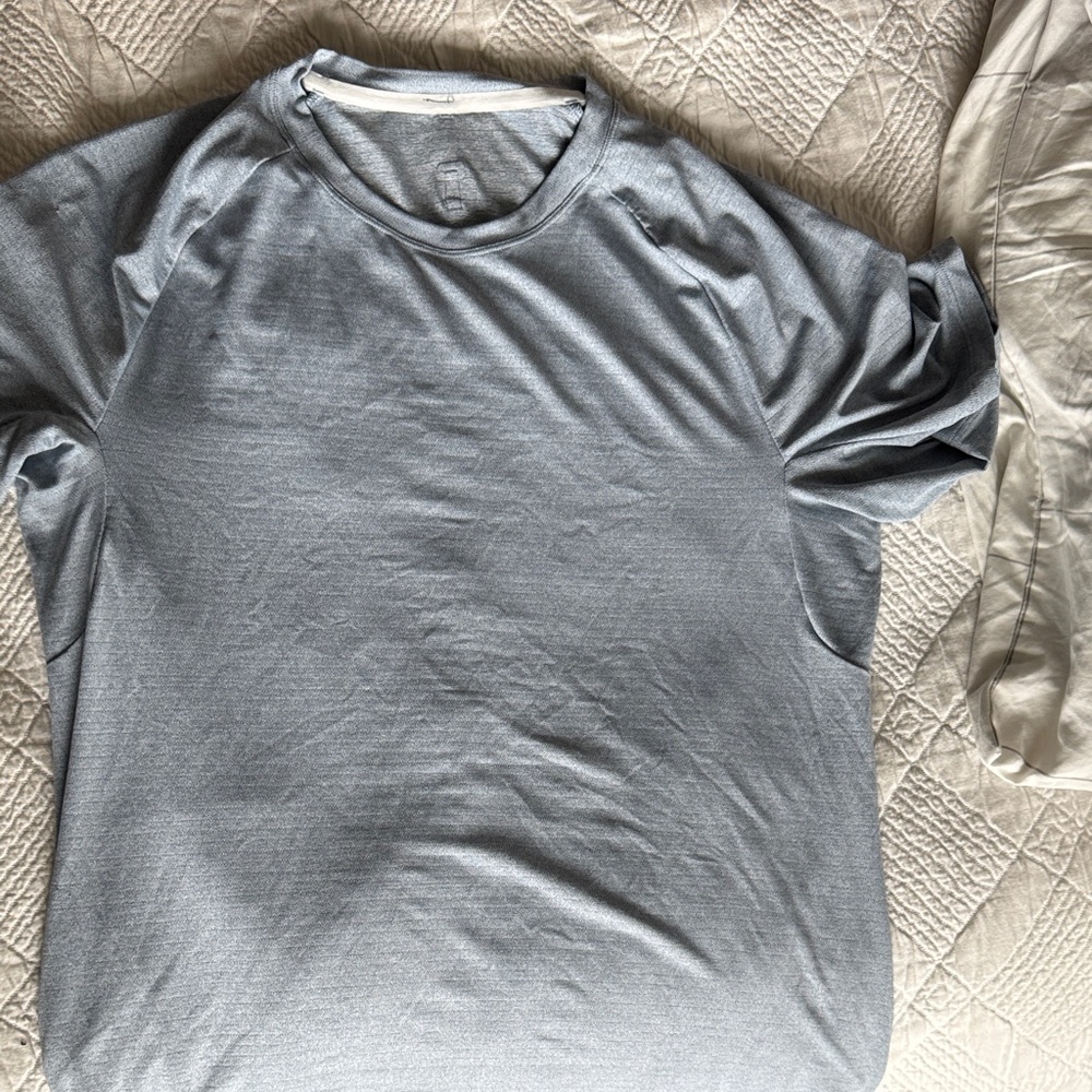 Men's Lululemon Gray Shirt